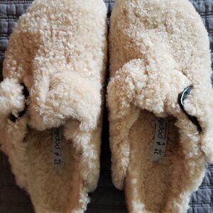 NWOT! Birkenstock Big Buckle Shearling Teddy in Eggshell Boston Clogs
